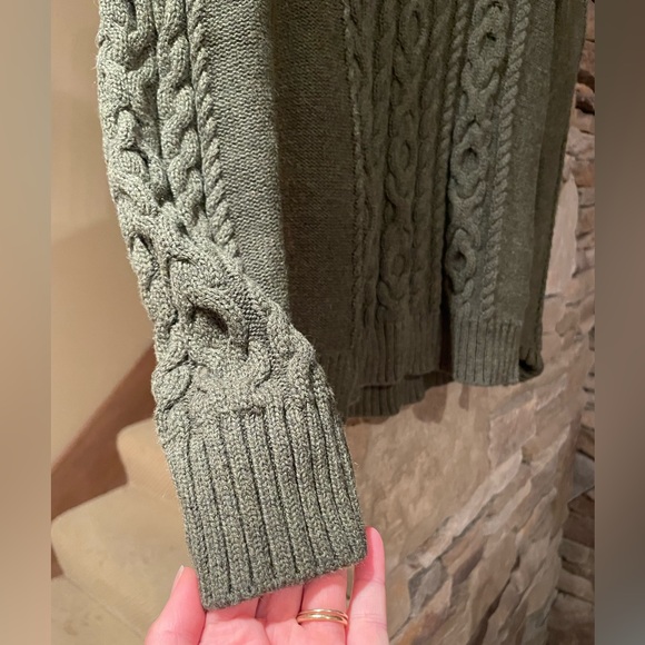 Forest green cotton fisherman’s weave sweater - Picture 3 of 5